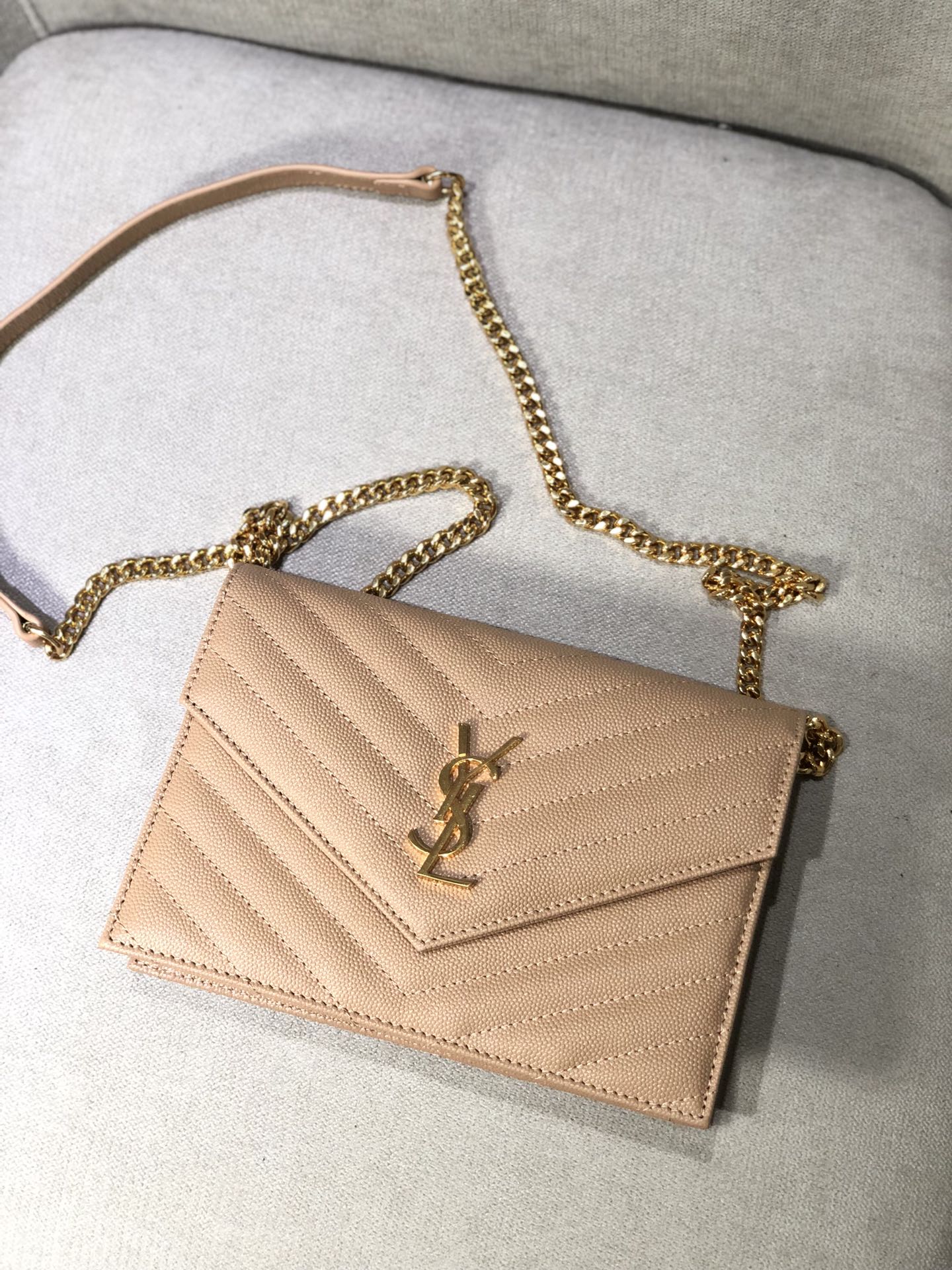 Saint Laurent Cassandre Matelassé Chain Wallet in Grain de Poudre Leather - Dark Nude