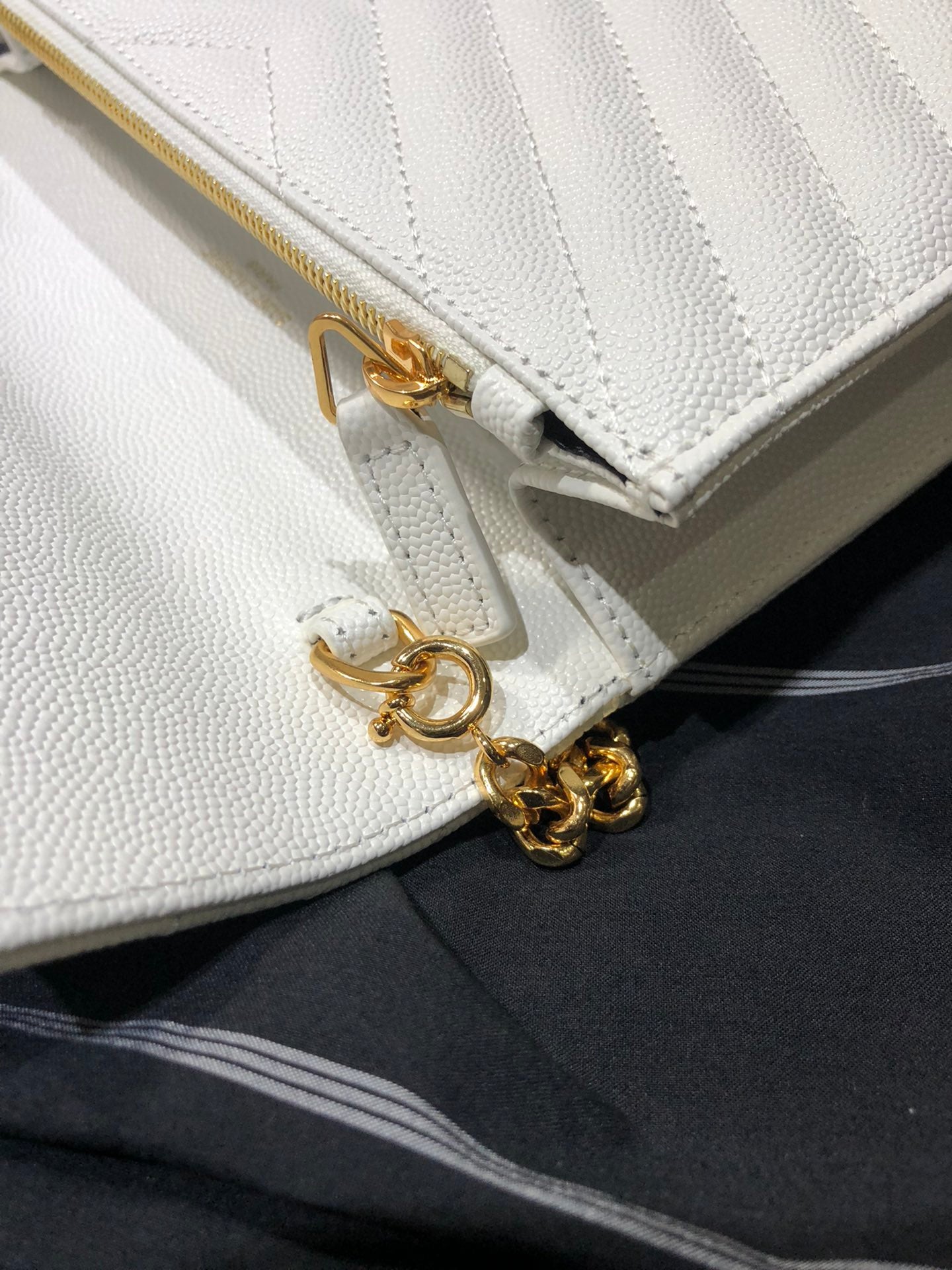 Saint Laurent Monogram Matelassé Leather Envelope Chain Wallet - White/Gold