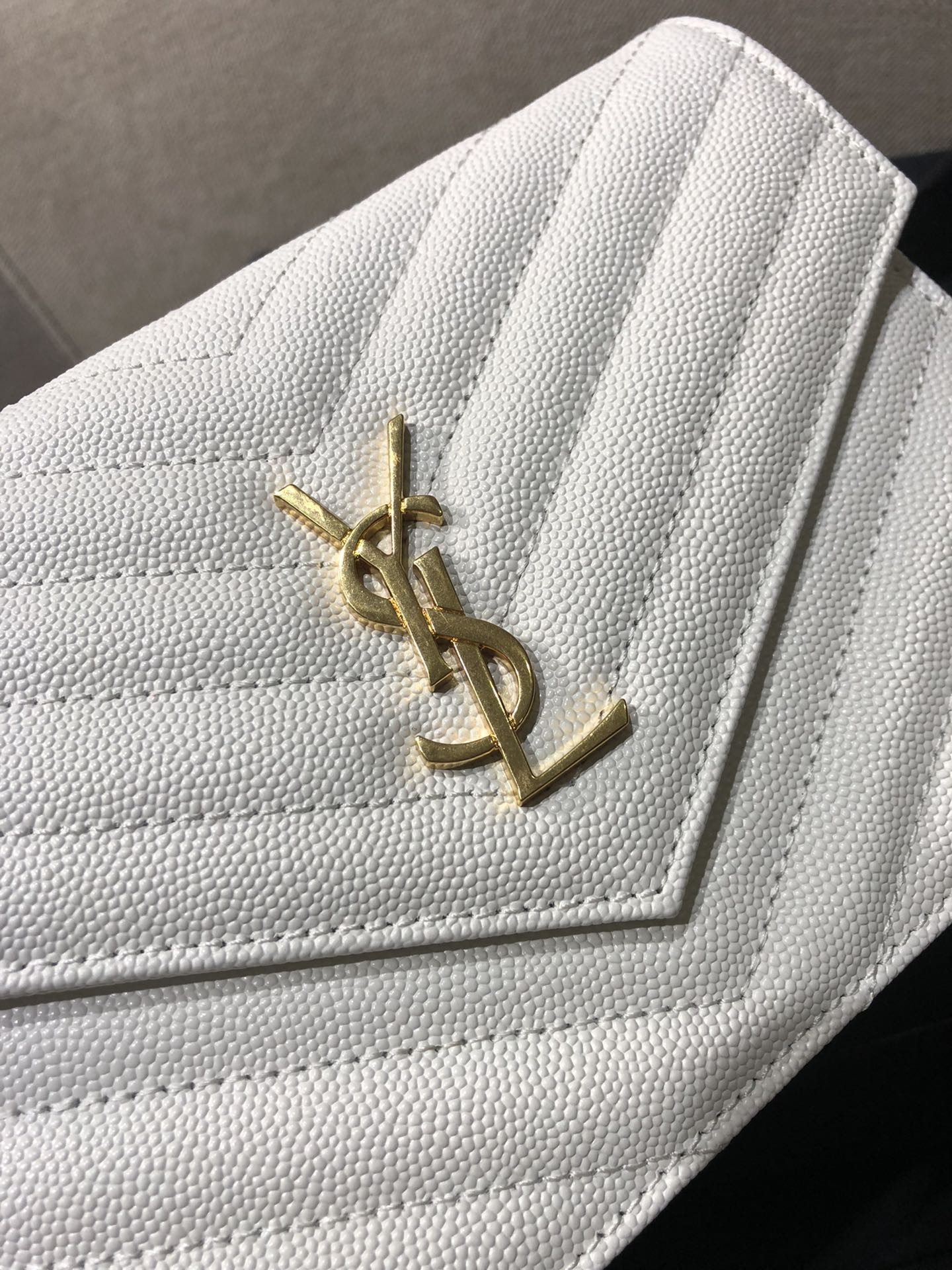 Saint Laurent Monogram Matelassé Leather Envelope Chain Wallet - White/Gold