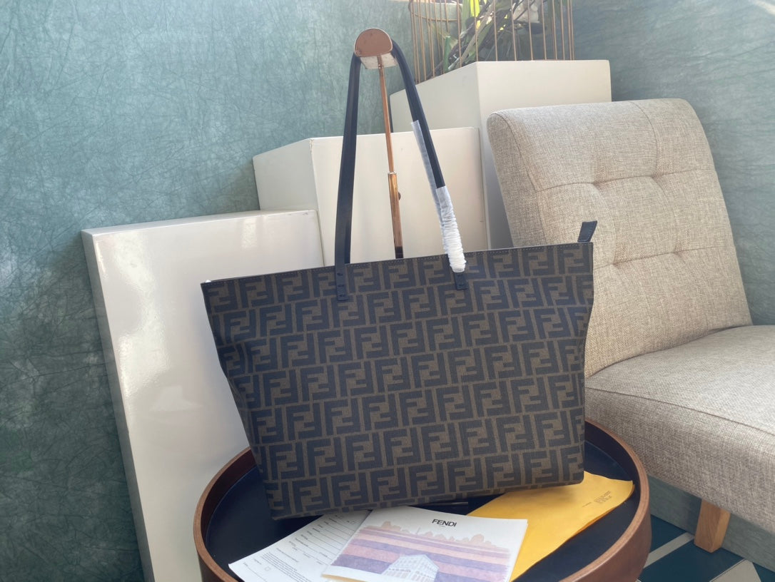 Fendi Zucca Print Canvas Tote Bag - Classic Dark Brown Monogram Handbag