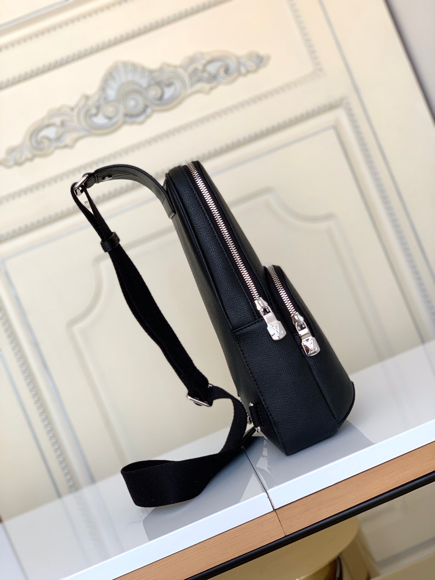 Louis Vuitton Avenue Sling Bag Black Taiga Leather Crossbody