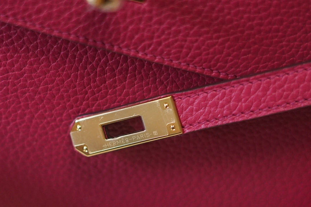 Hermès Kelly Depeche 25 Pouch Epsom Leather Pink with Gold Hardware
