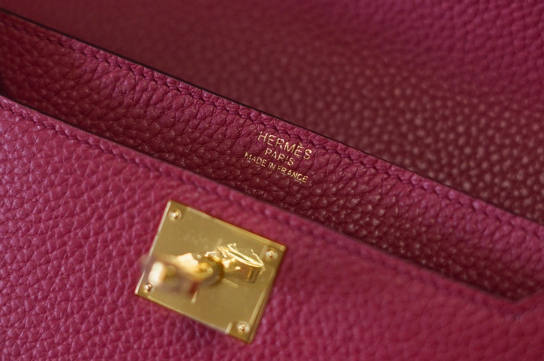 Hermès Kelly Depeche 25 Pouch Epsom Leather Pink with Gold Hardware