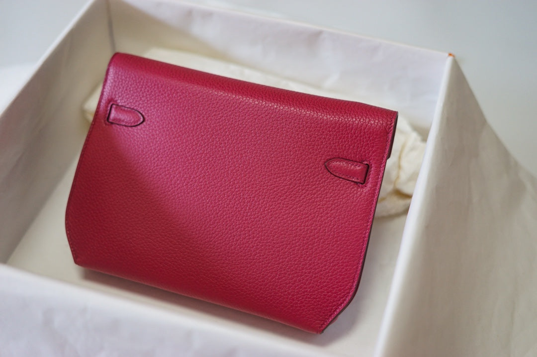 Hermès Kelly Depeche 25 Pouch Epsom Leather Pink with Gold Hardware