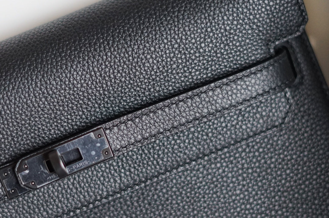 Black Textured Leather Kelly Cut Clutch Bag - Elegant Evening Pouch