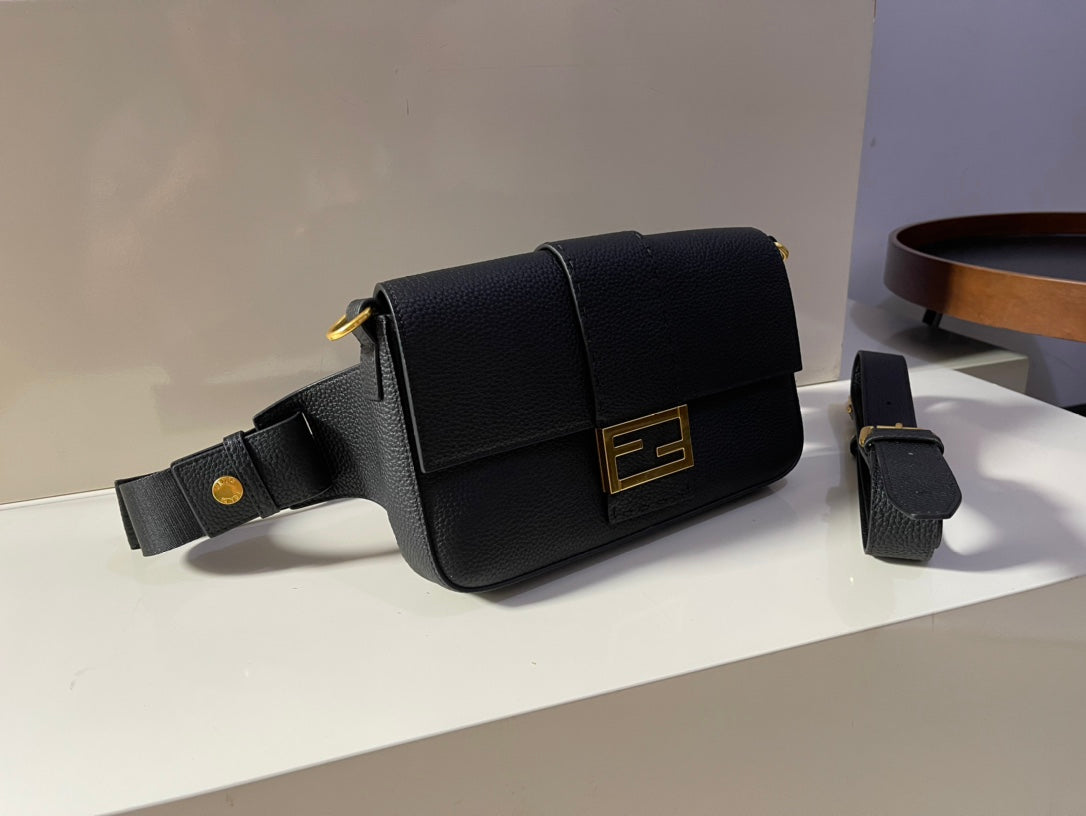 Fendi Black Leather Baguette Shoulder Bag with Gold Hardware