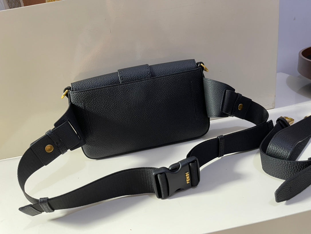 Fendi Black Leather Baguette Shoulder Bag with Gold Hardware