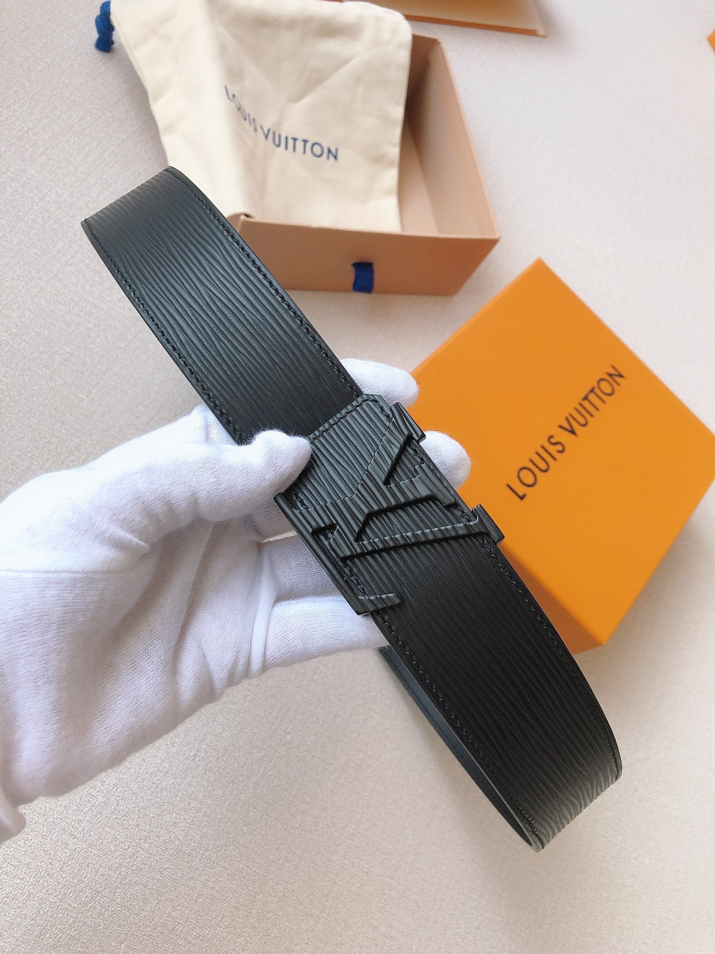 Louis Vuitton LV Initial 40mm Belt, Black Epi Leather with Textured Matte LV Buckle