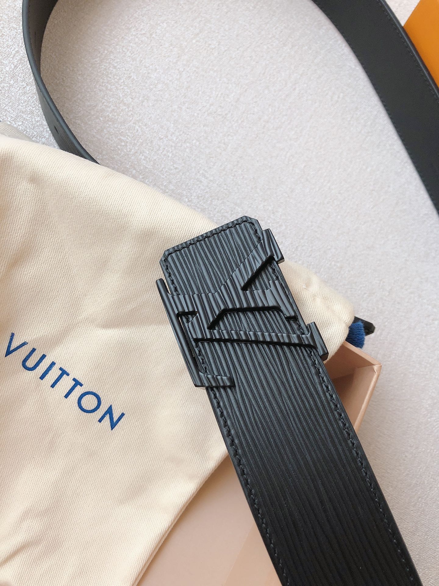Louis Vuitton LV Initial 40mm Belt, Black Epi Leather with Textured Matte LV Buckle
