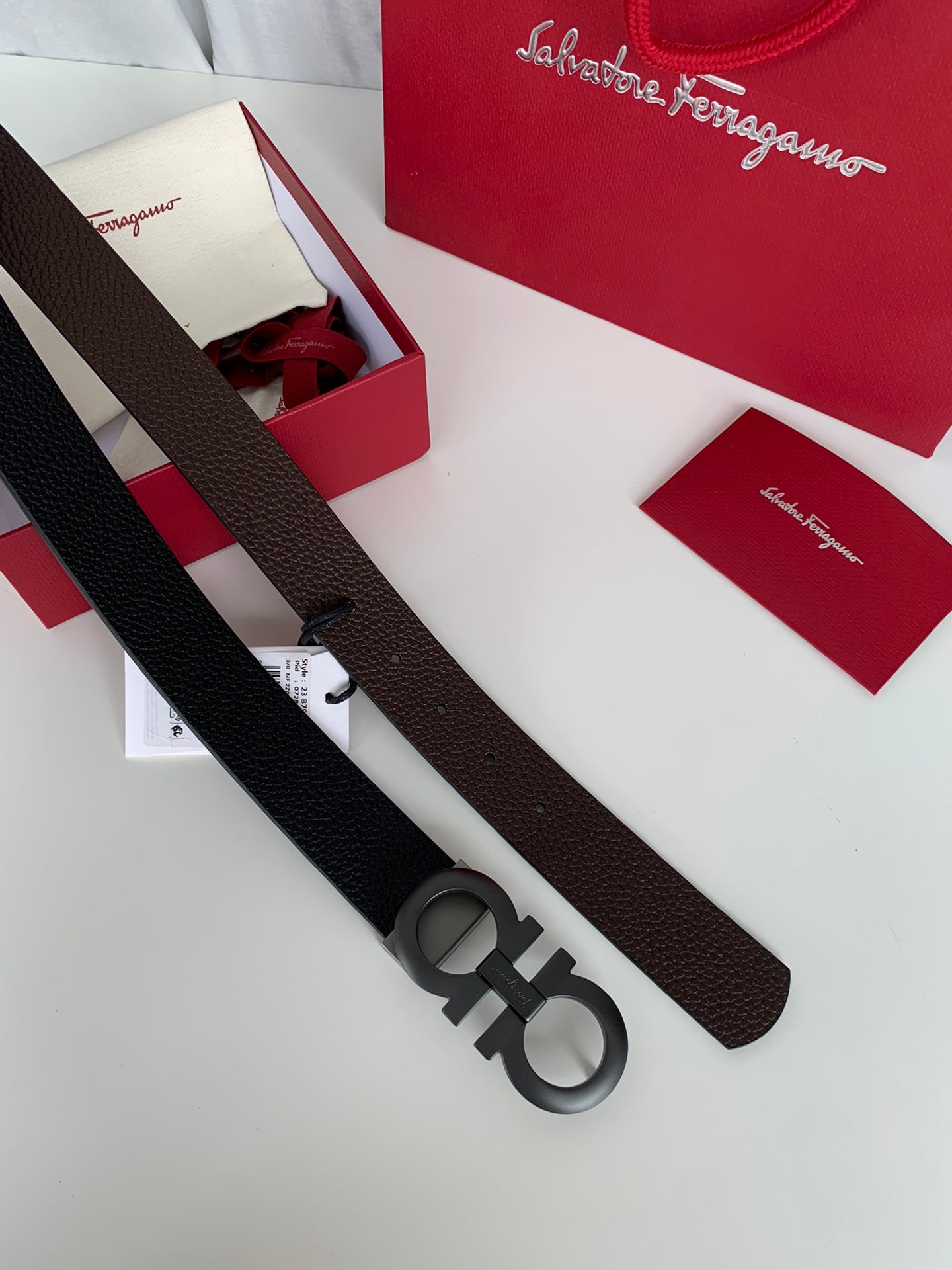 Salvatore Ferragamo Men's Gancini Buckle Black Leather Belt with Box and Dust Bag