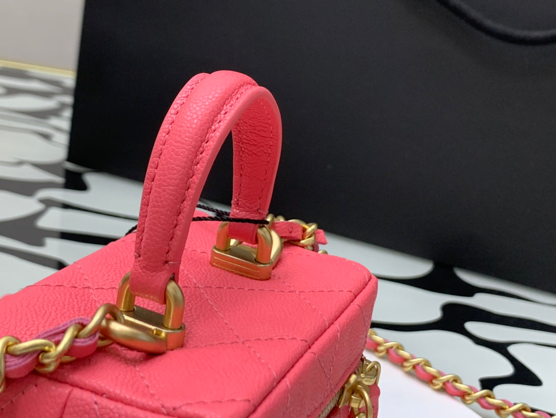 Chanel Small Vanity with Handle Pink Caviar Leather Gold-Tone Hardware