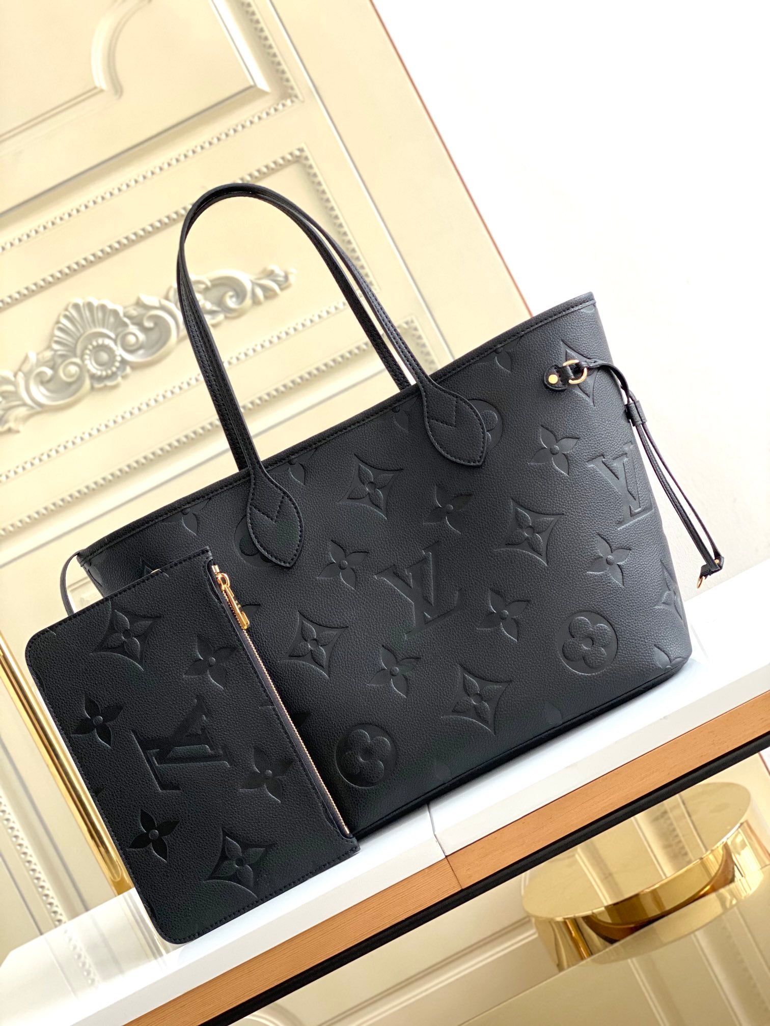 Louis Vuitton Neverfull MM Monogram Empreinte Leather Tote Bag - Noir