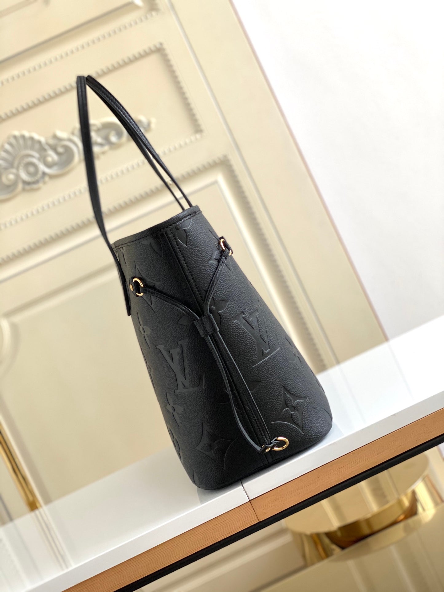 Louis Vuitton Neverfull MM Monogram Empreinte Leather Tote Bag - Noir