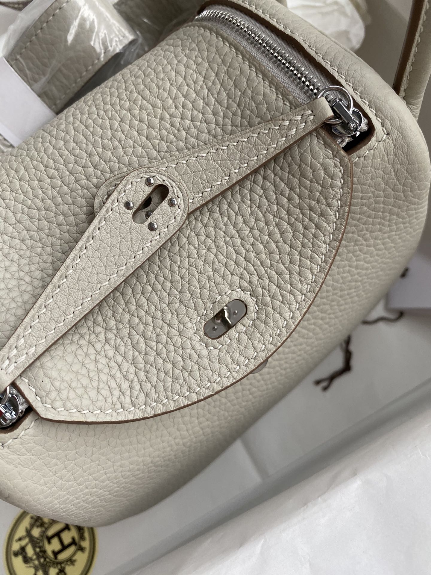 Luxury Mini Pebbled Leather Handbag - Elegant Off-White Crossbody Bag with Top Handles
