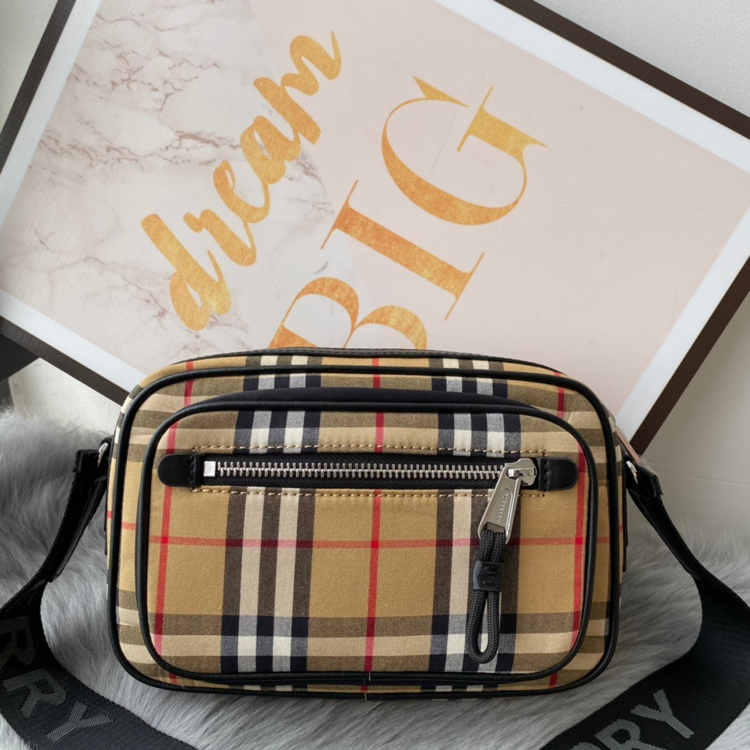 Classic Vintage Check Crossbody Camera Bag with Logo Webbing Strap