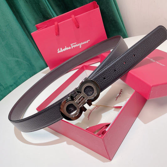 Salvatore Ferragamo Men's Gancini Reversible Belt in Black Pebbled Leather with Gunmetal Buckle