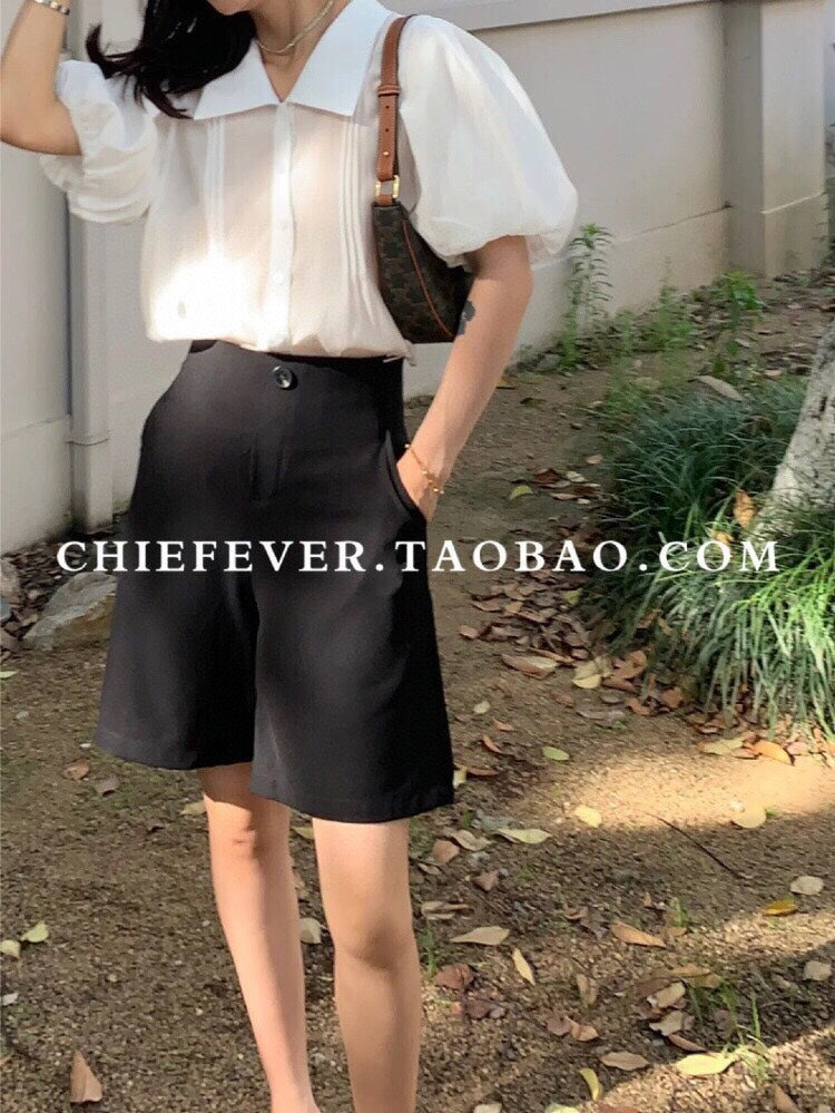 Women's Chic Puff Sleeve Blouse with Contrast Collar & High-Waist Black Shorts Set