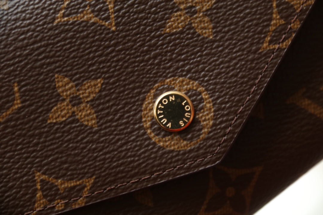 Louis Vuitton Monogram Sarah Wallet Brown