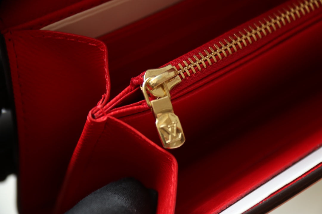 Louis Vuitton Monogram Sarah Wallet Brown