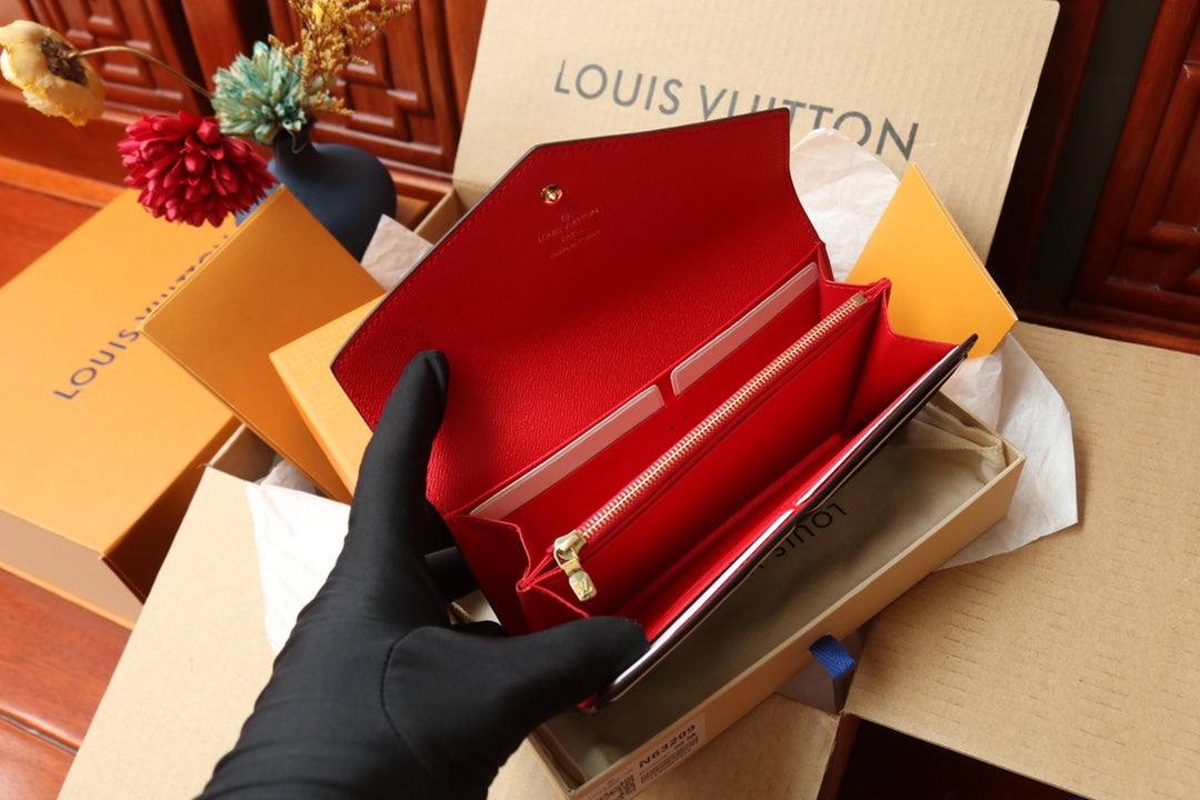Louis Vuitton Monogram Sarah Wallet Brown