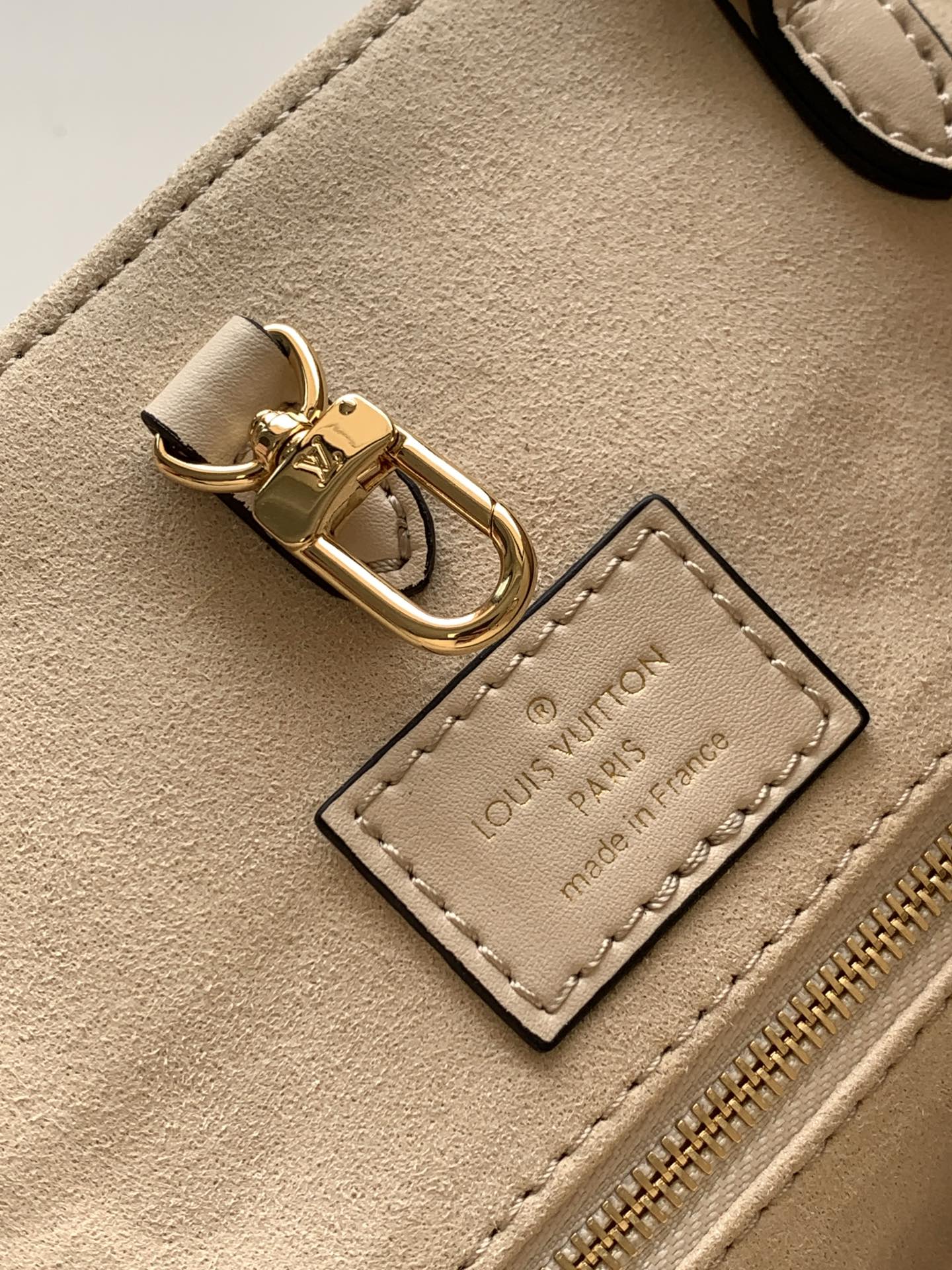 Louis Vuitton OnTheGo MM Monogram Empreinte Leather Tote Bag - Cream/Yellow
