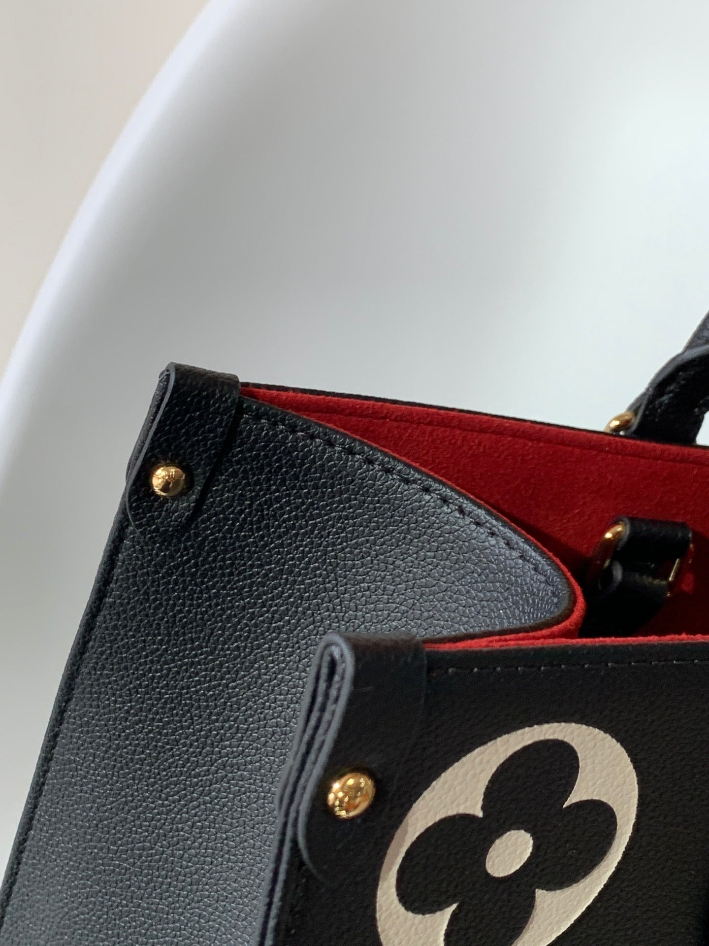 Louis Vuitton Onthego MM Monogram Empreinte Bicolor Tote Bag - Black/Cream