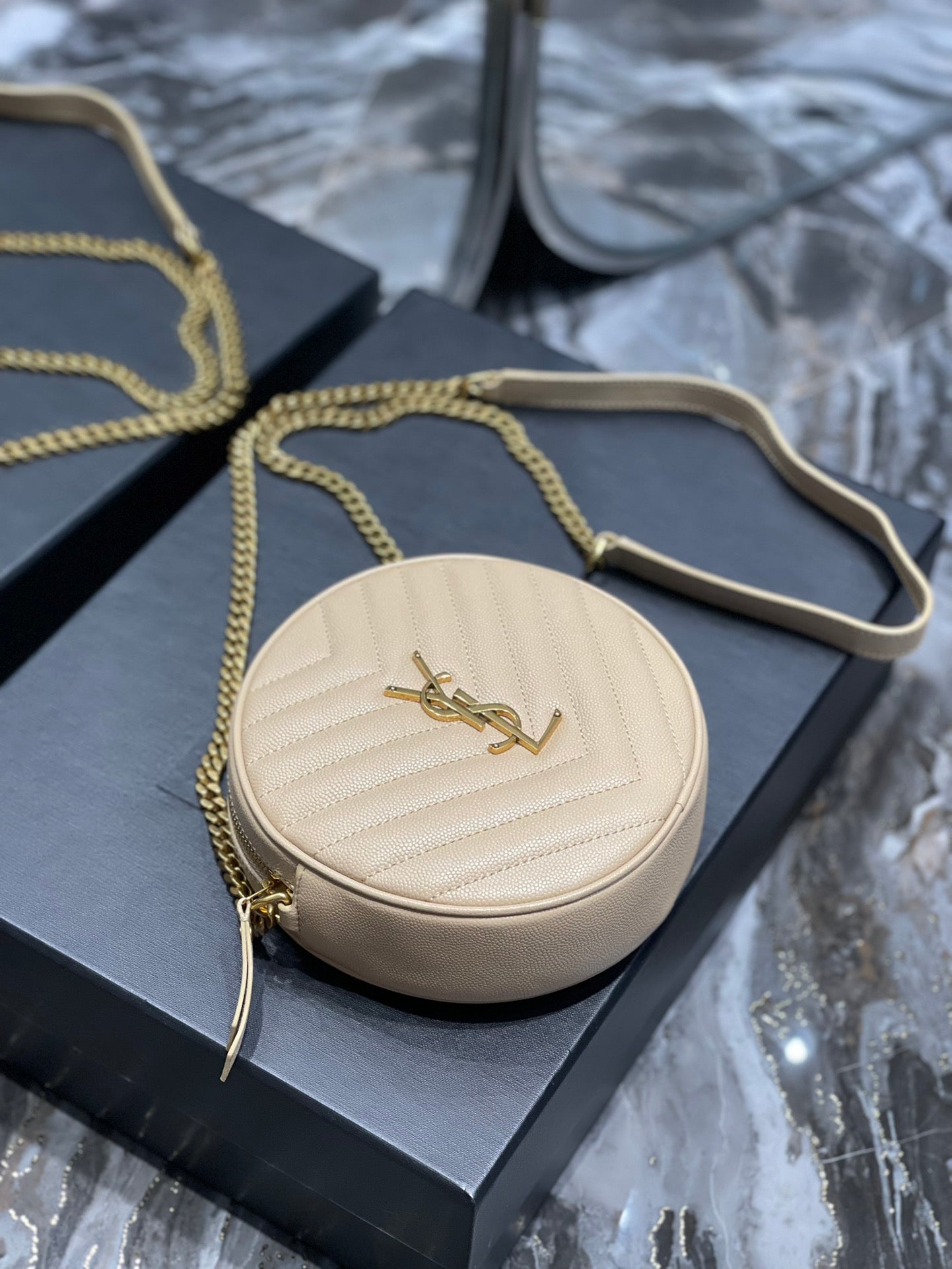 Saint Laurent Vinyle Round Camera Bag in Matelassé Chevron Leather - Beige/Gold