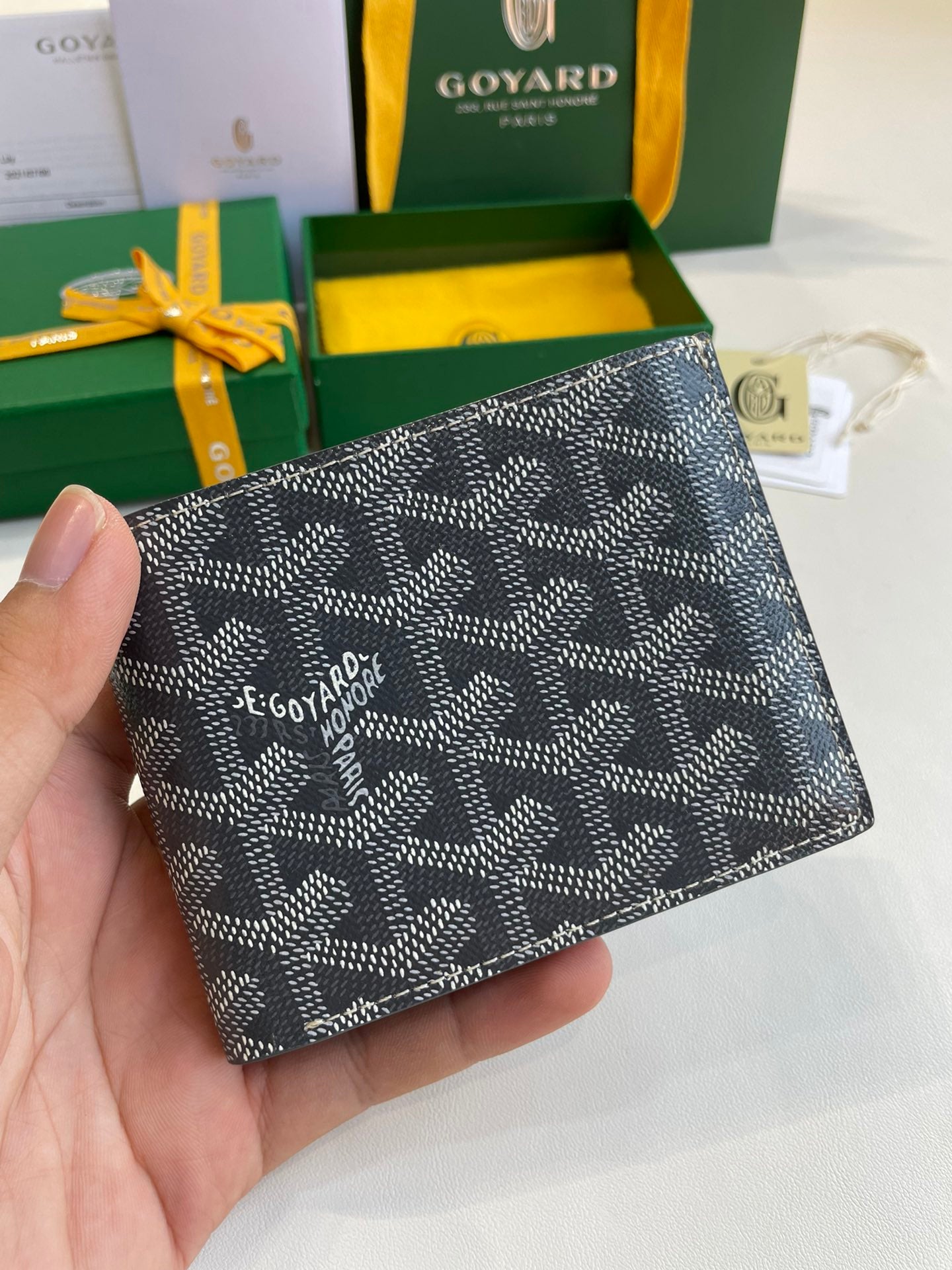 Gogy Luxury Black Chevron Pattern Canvas Men's Bifold Wallet