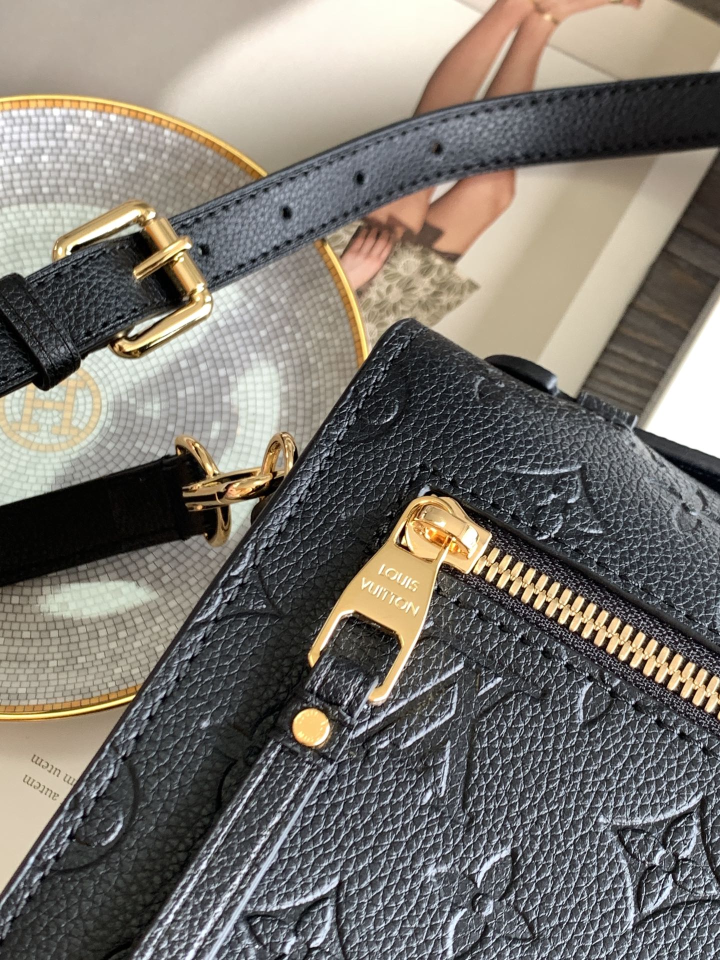 Louis Vuitton Pochette Métis Monogram Empreinte Leather Handbag - Black
