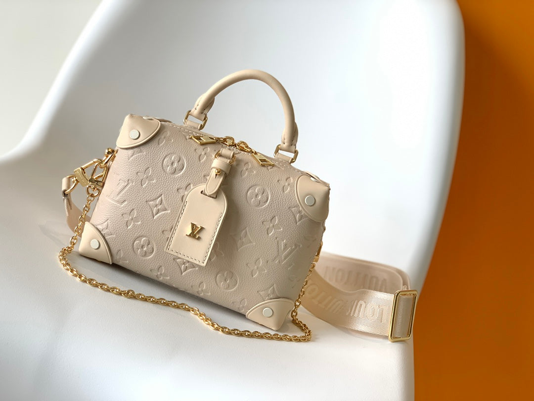 Louis Vuitton Valisette Tresor Mahina Leather Handbag - Creme