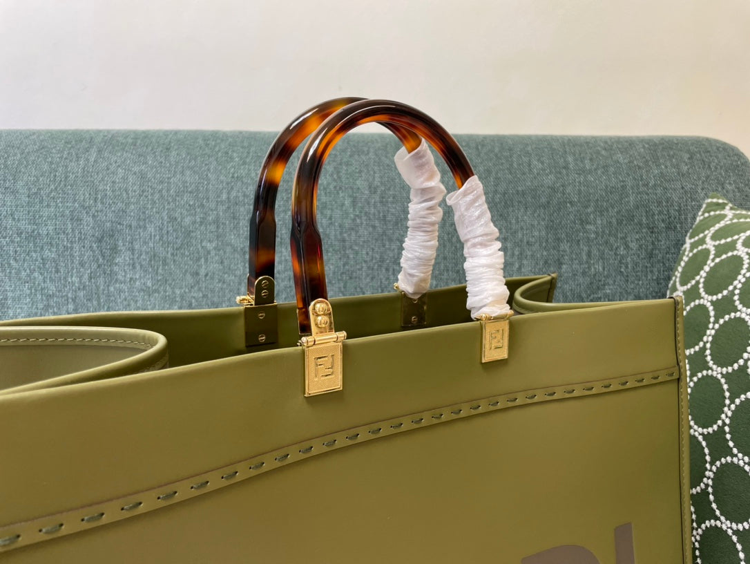 Fendi Sunshine Medium Leather Tote Bag - Olive Green