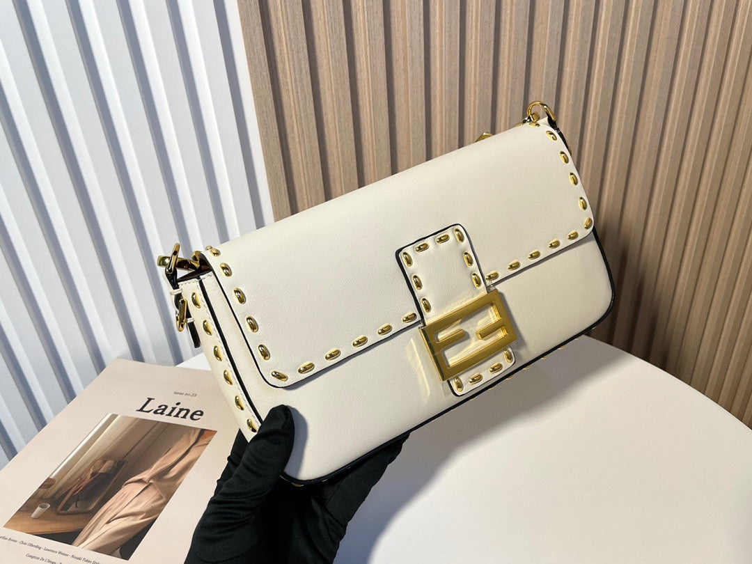 Fendi White Leather Baguette Shoulder Bag with Whipstitch Detail