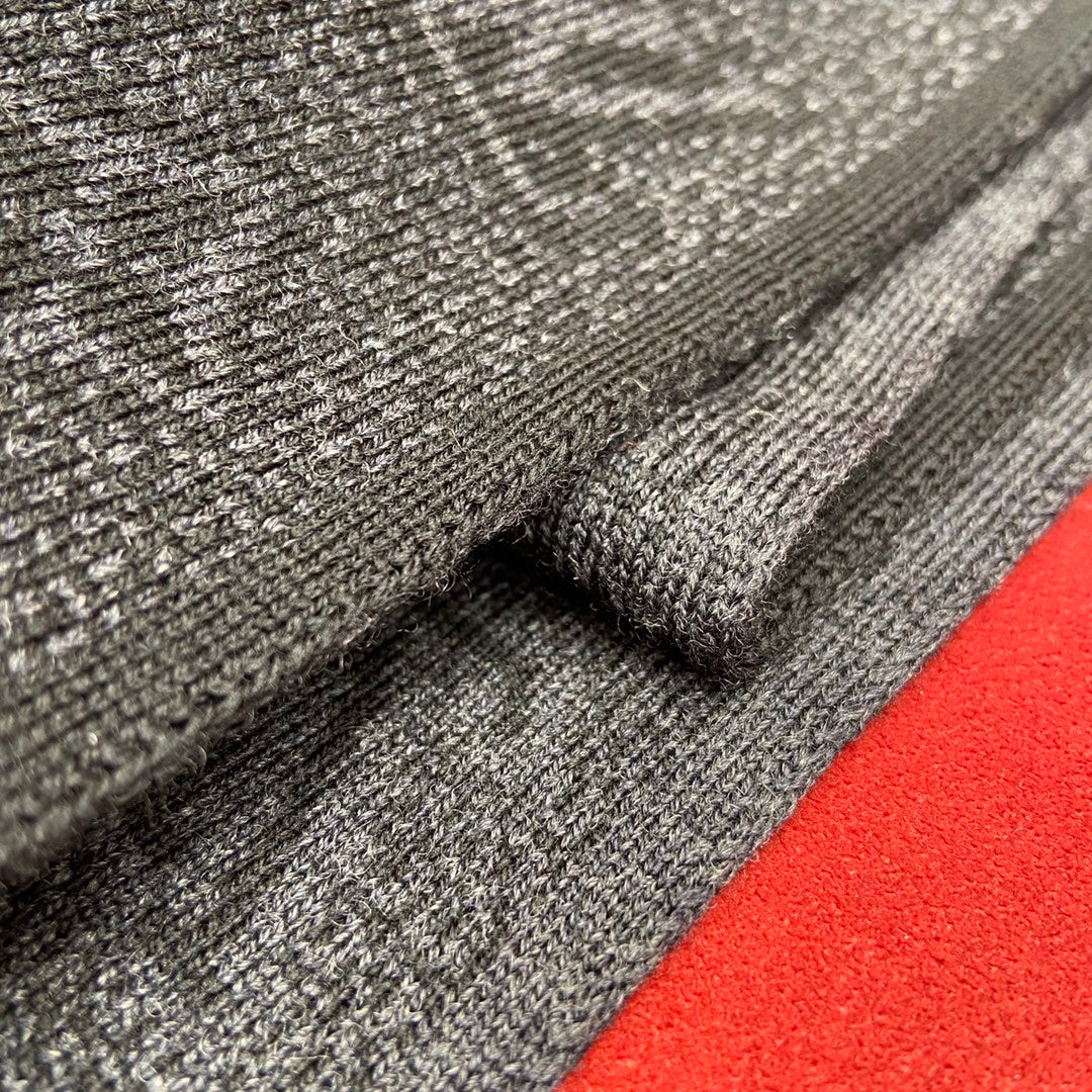 Louis Vuitton Monogram Classic Scarf - Anthracite Grey Luxury Wool Winter Scarf