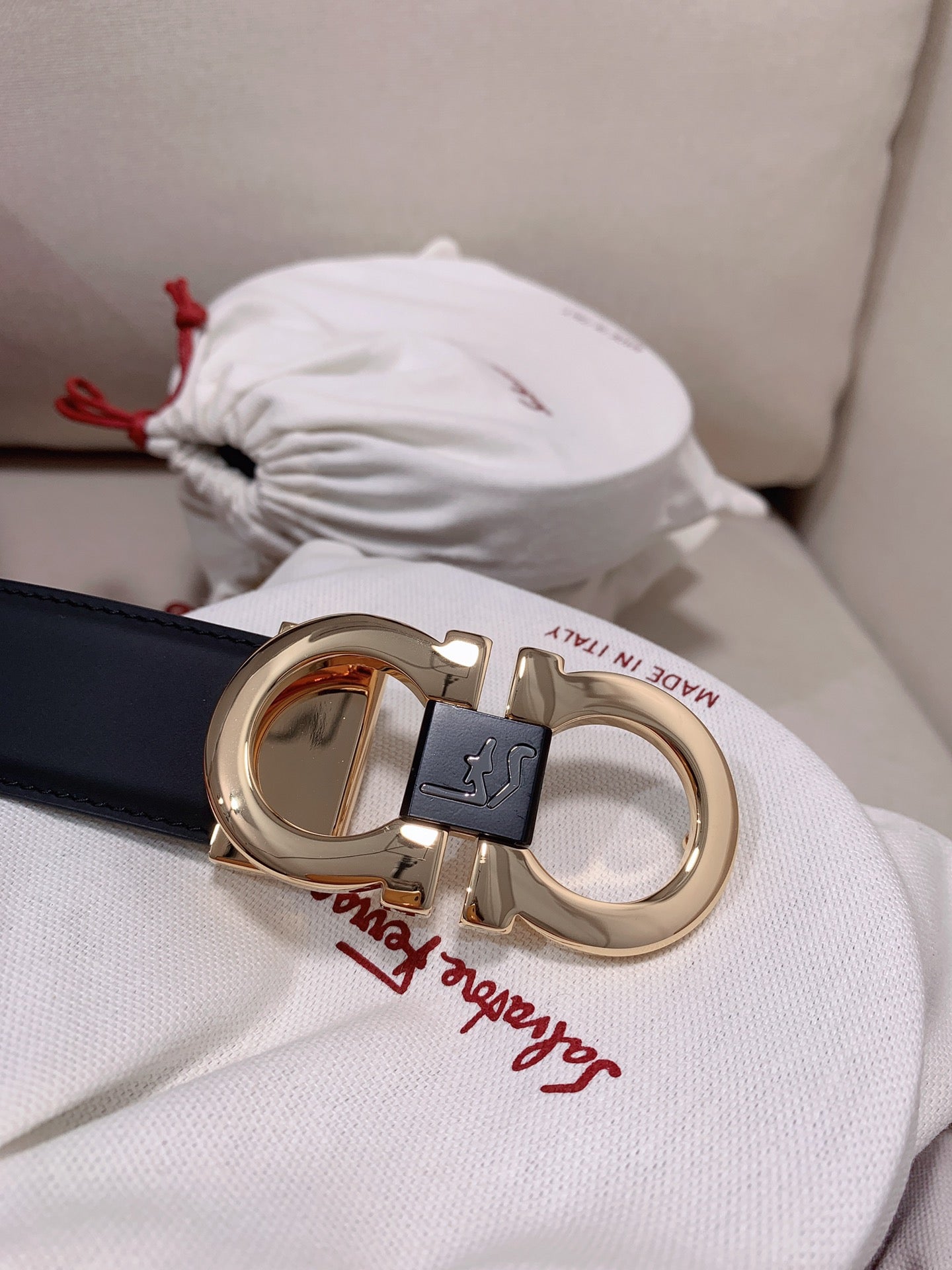 Salvatore Ferragamo Gancini Reversible Leather Belt with Gold-Tone Buckle, Black
