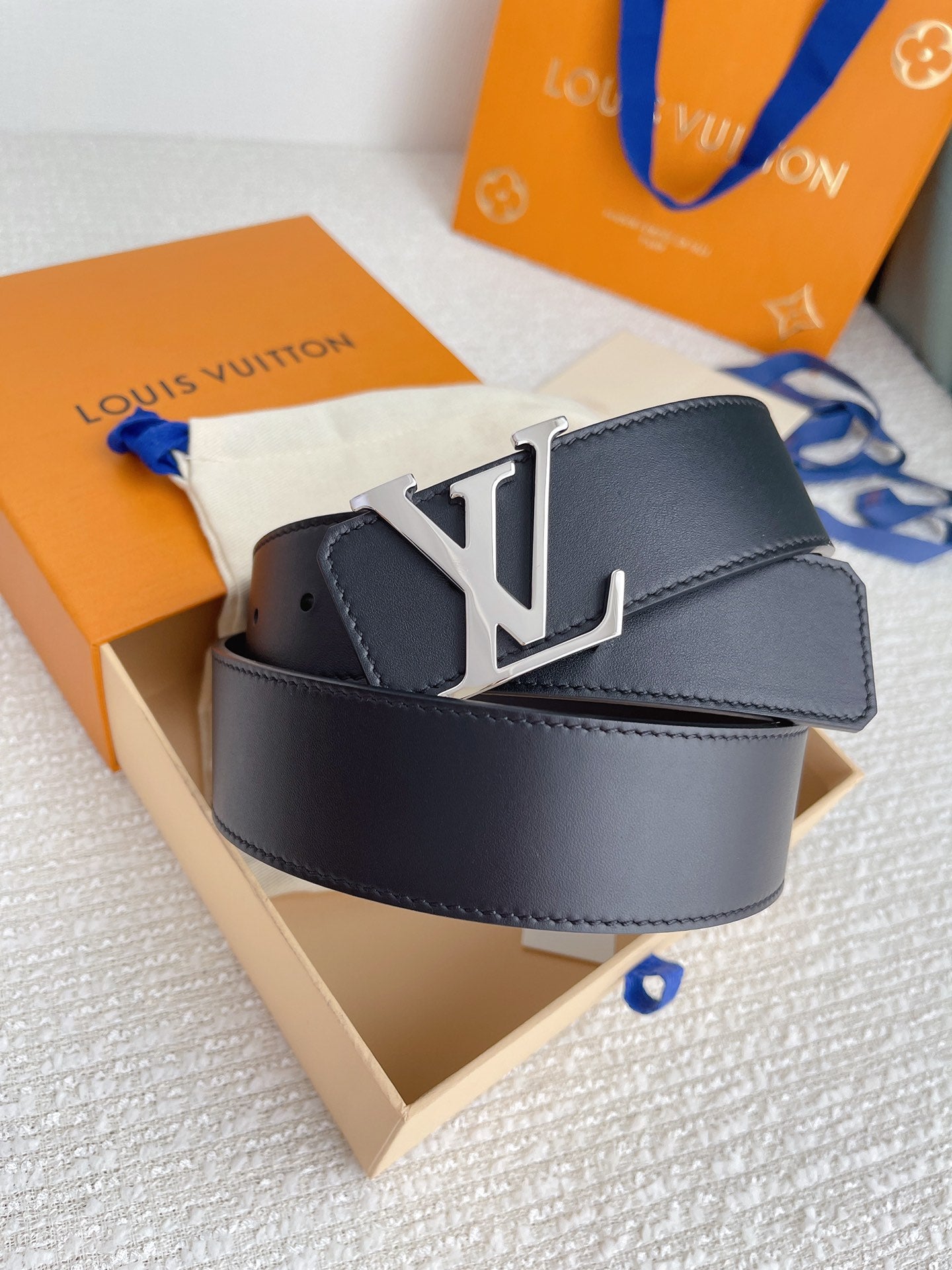 Louis Vuitton LV Initiales 40mm Belt - Black Leather with Silver Buckle, Men's Luxury Accessory