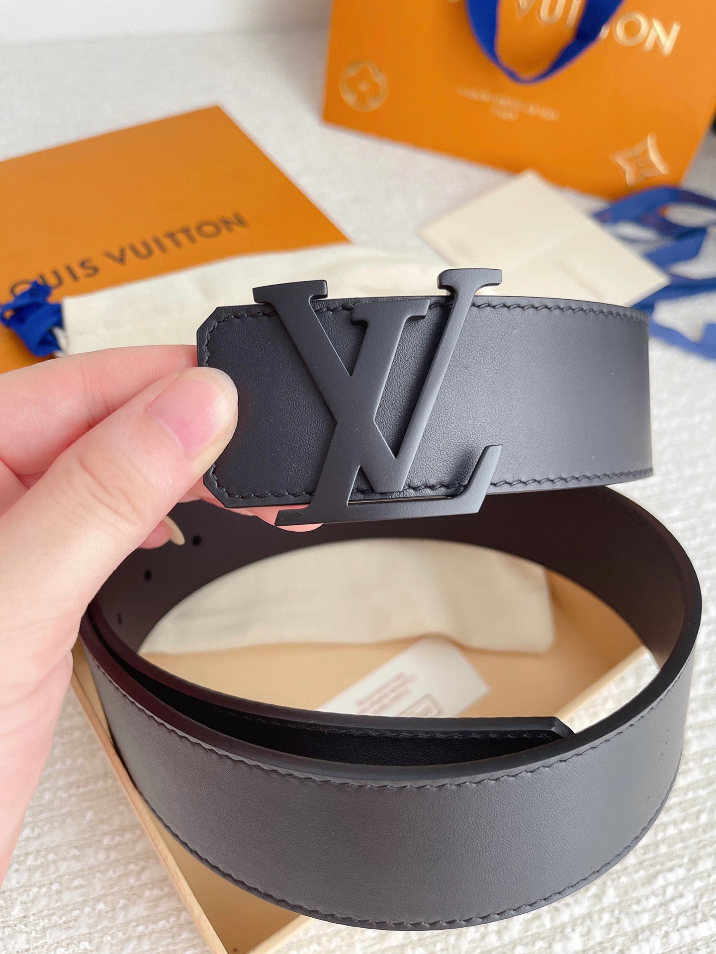 Louis Vuitton LV Initiales 40mm Matte Black Buckle Men's Belt - Black Leather Luxury Designer Belt