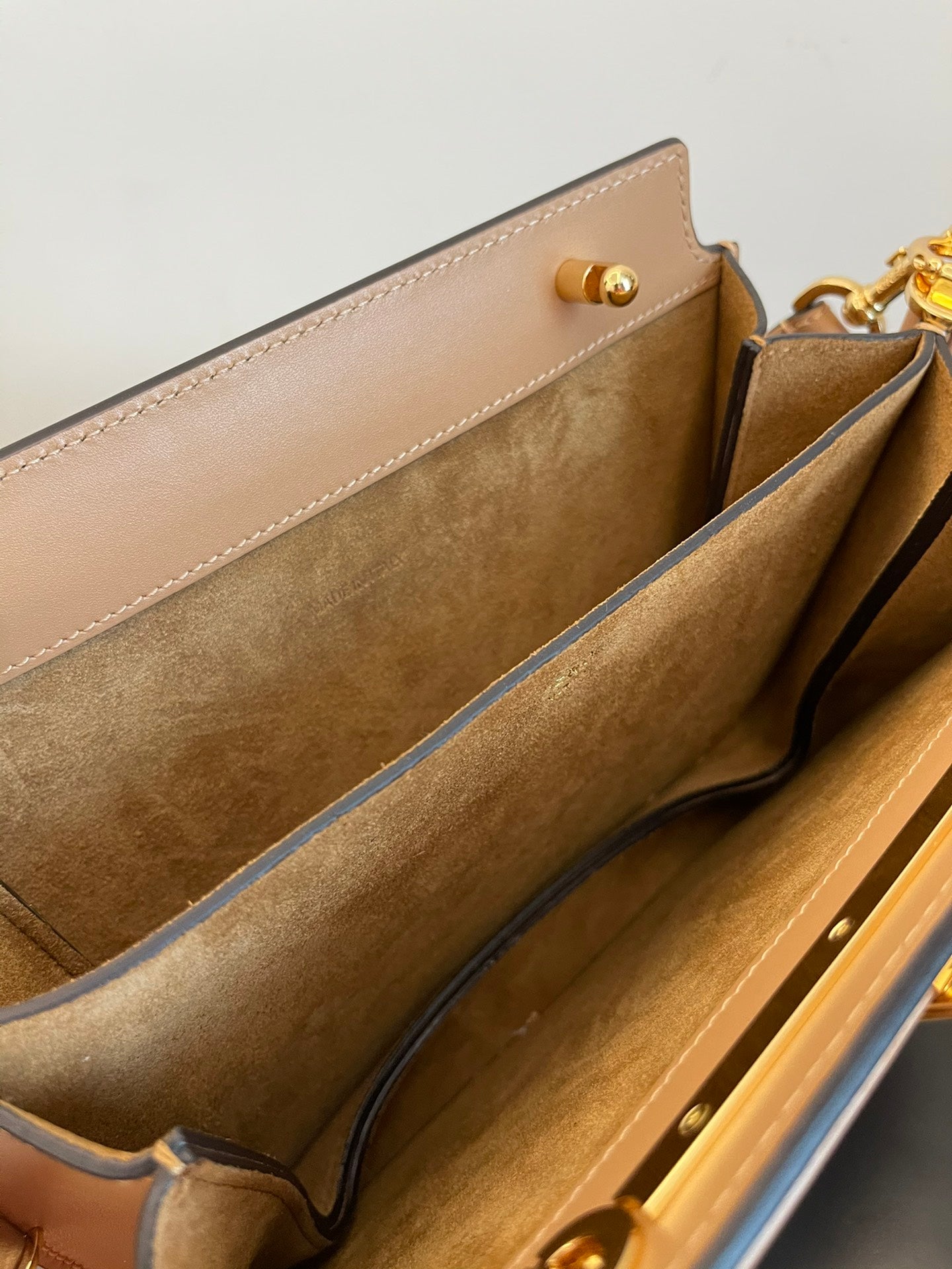 Fendi Touch Leather Shoulder Bag in Beige with Gold Hardware
