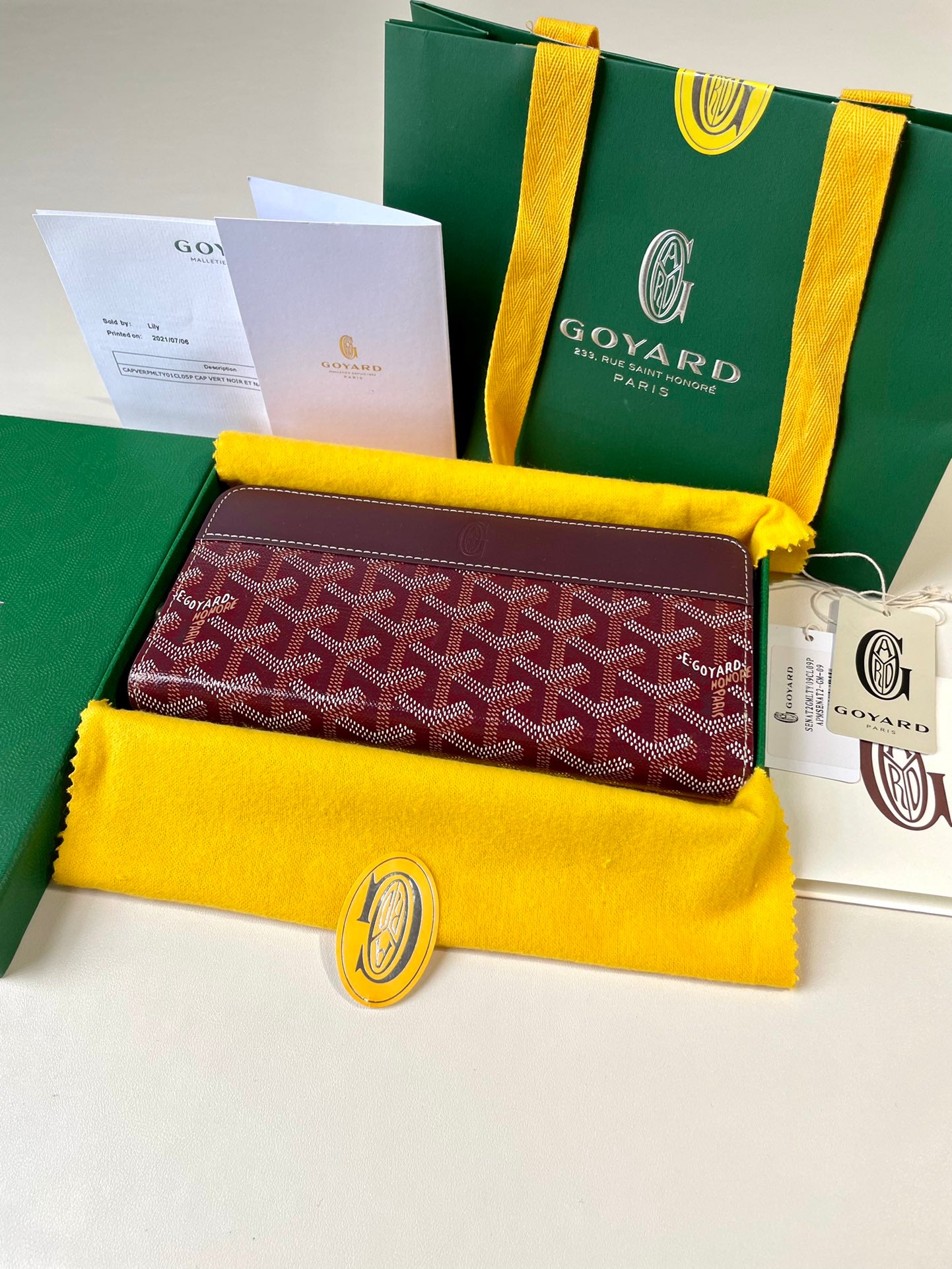Gogy Luxury Burgundy Chevron Print Leather Zip Around Long Wallet