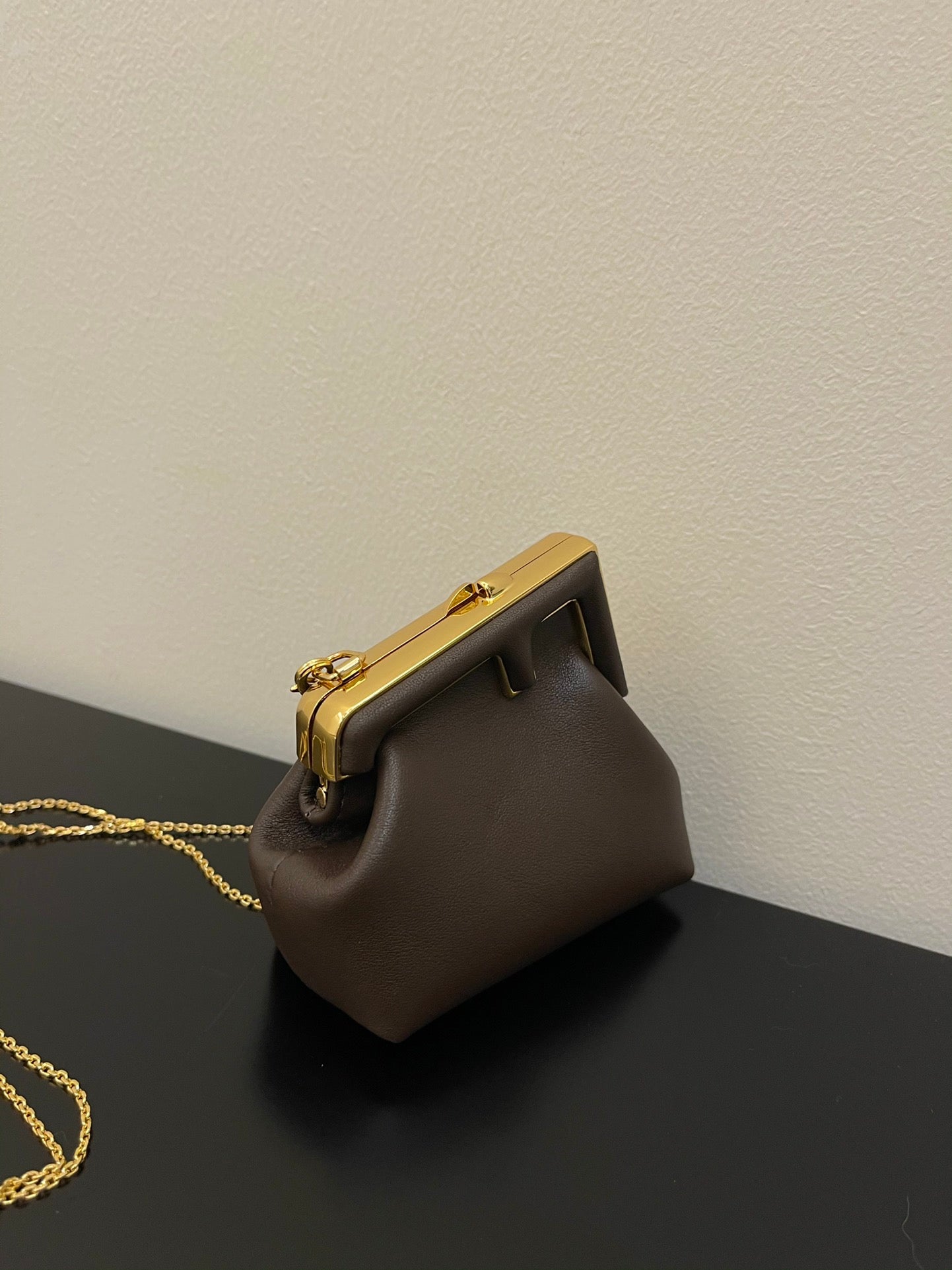 Vintage Style Brown Mini Frame Bag with Gold Chain Strap - Kiss Lock Crossbody Pouch