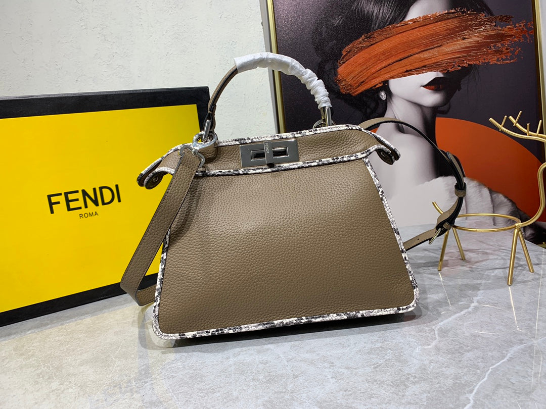 Fendi Peekaboo ISeeU Medium Leather Handbag - Taupe
