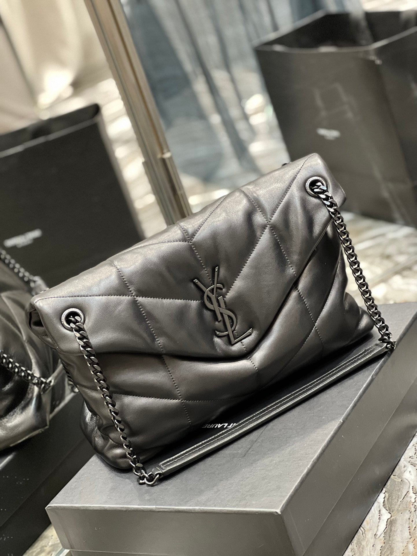 Saint Laurent Small Loulou Shoulder Bag in Quilted Leather - Black