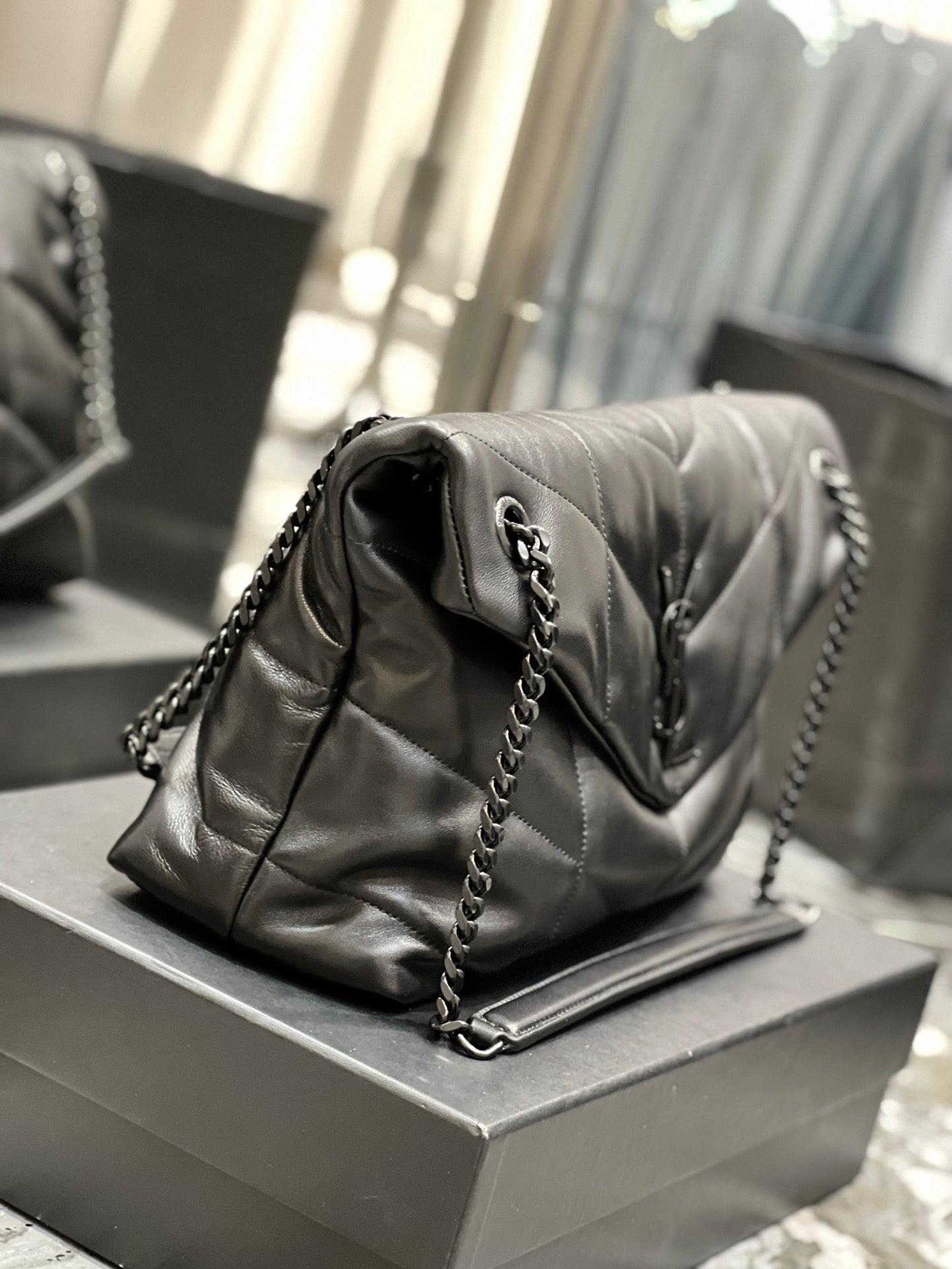 Saint Laurent Small Loulou Shoulder Bag in Quilted Leather - Black