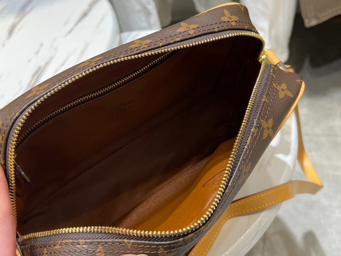 Louis Vuitton Monogram Trocadero 27 Crossbody Bag