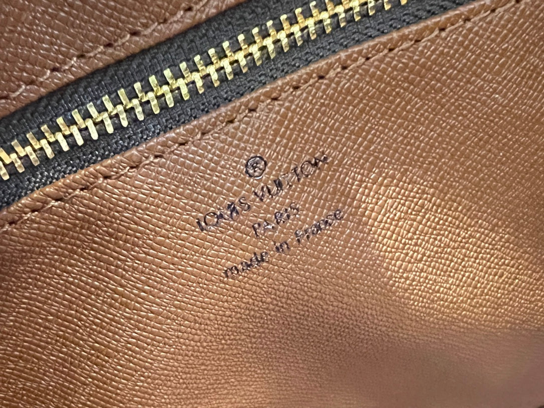 Louis Vuitton Monogram Trocadero 27 Crossbody Bag