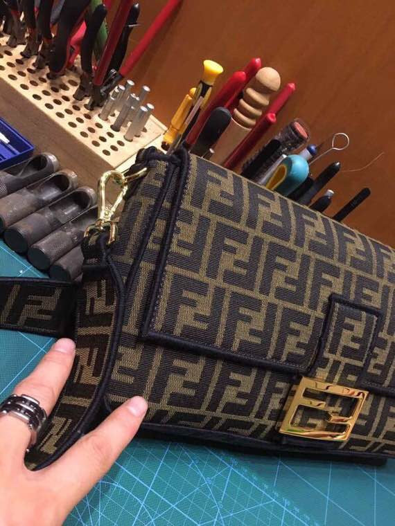Vintage Fendi Zucca Monogram Canvas Baguette Shoulder Bag - Brown/Black