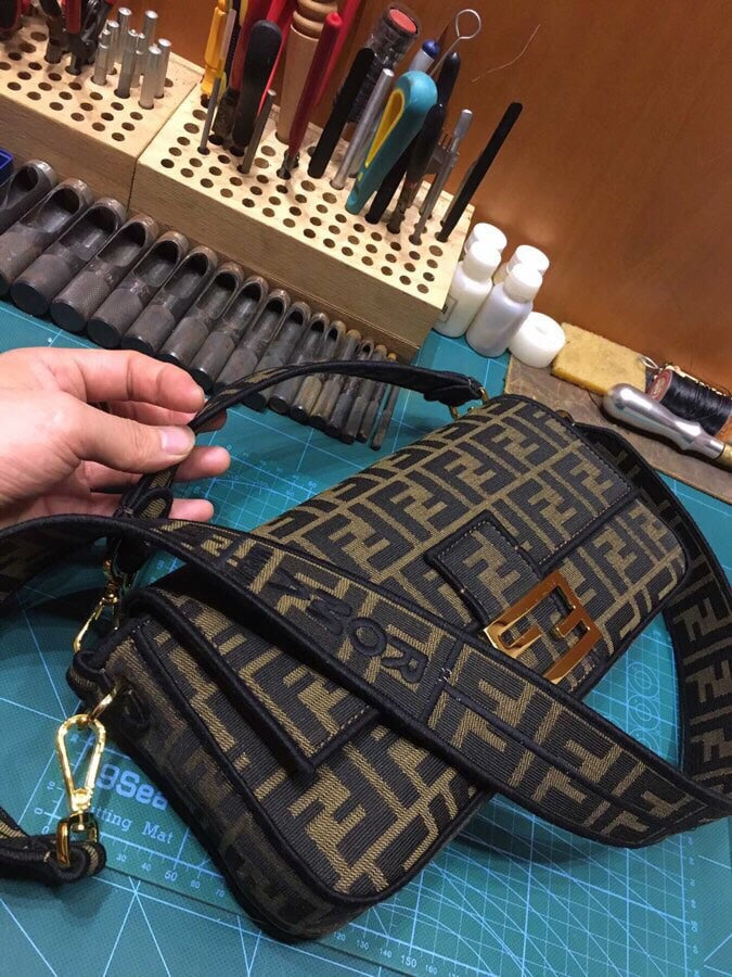 Fendi Baguette FF Zucca Canvas Shoulder Bag - Brown/Black