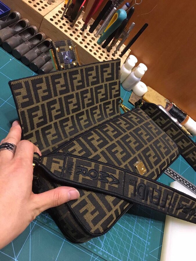 Fendi Zucca Canvas Baguette Shoulder Bag - Brown/Tobacco Monogram