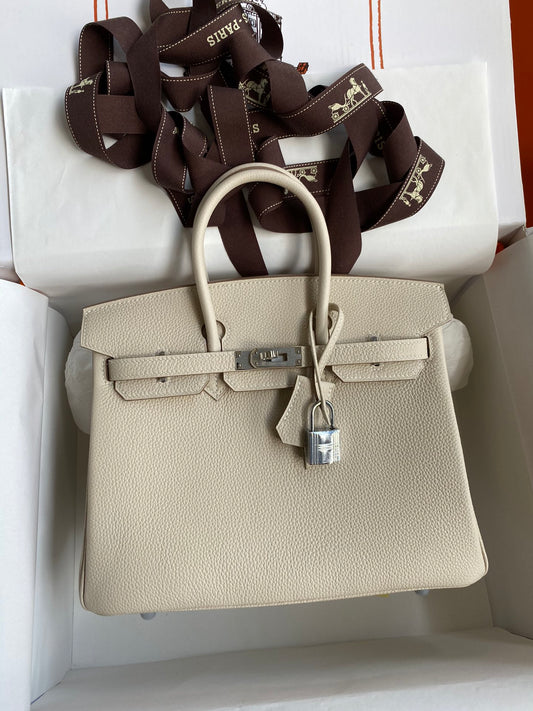 Hermès Birkin 25 Handbag in Cream Leather with Palladium Hardware