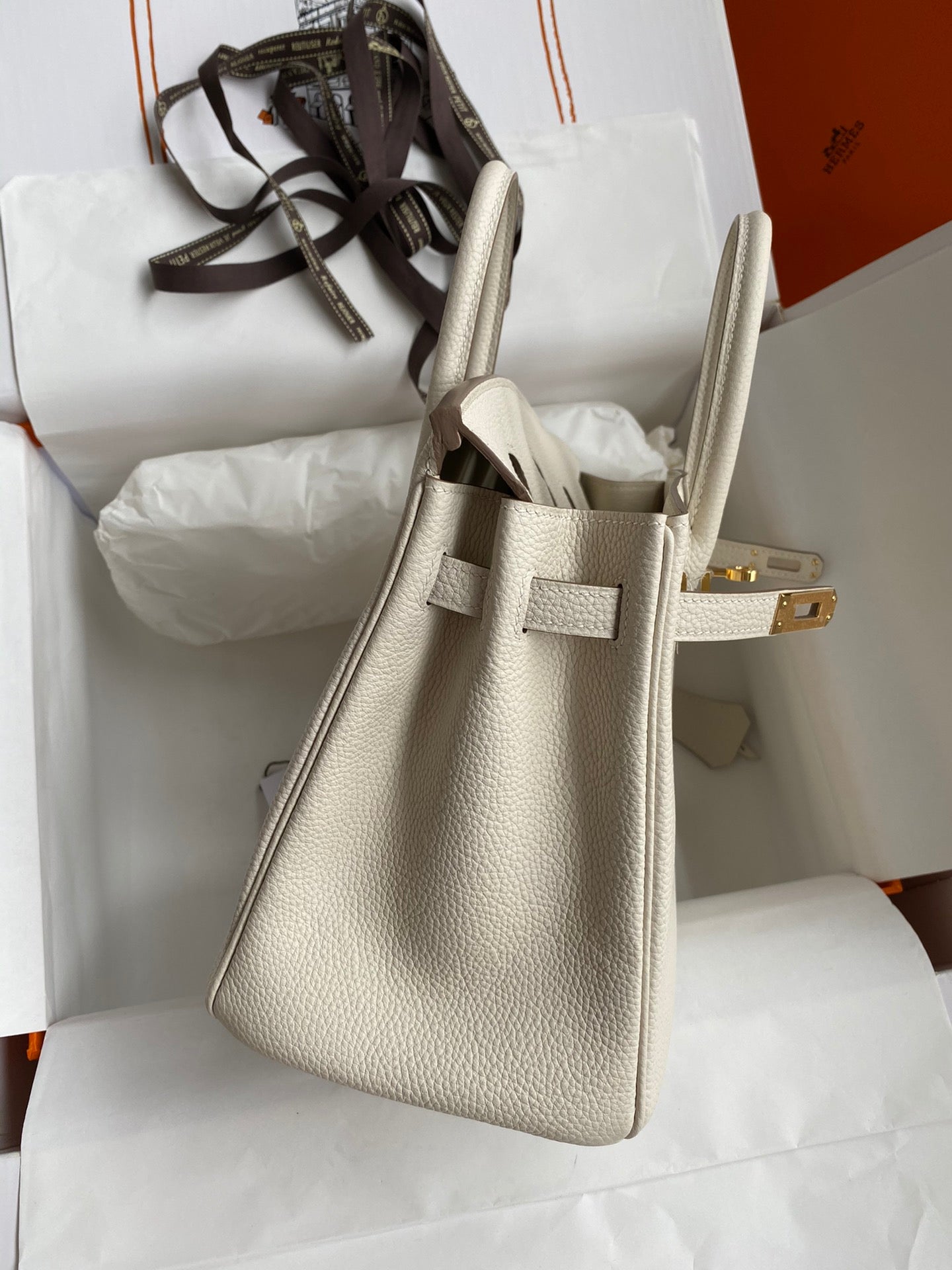 Luxury Cream Leather Handbag with Gold-Tone Hardware - Classic Top Handle Design