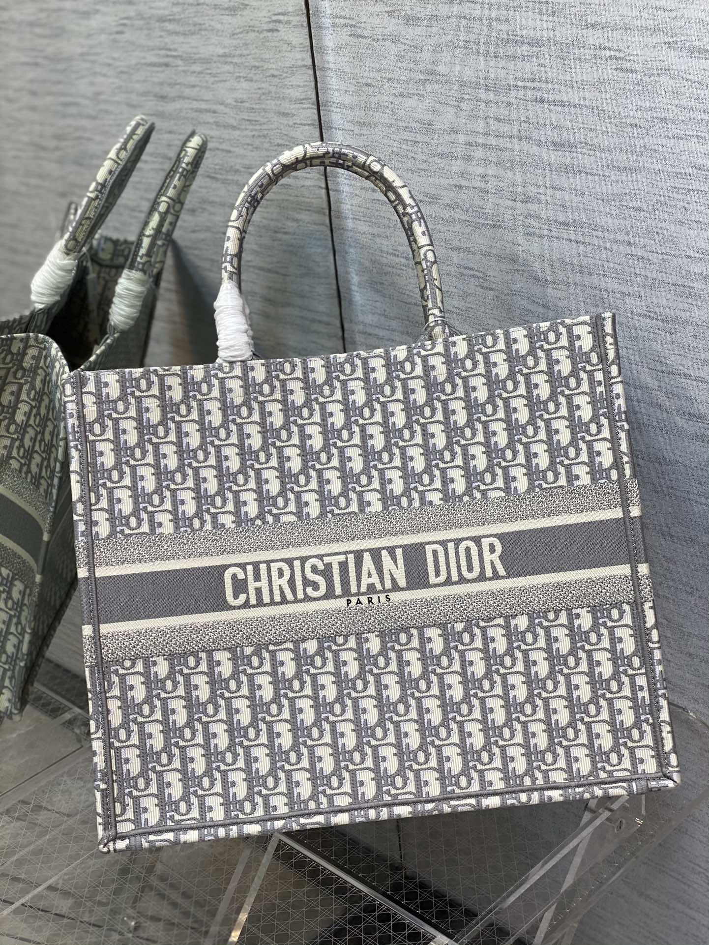 Christian Dior Large Book Tote Grey Dior Oblique Embroidery